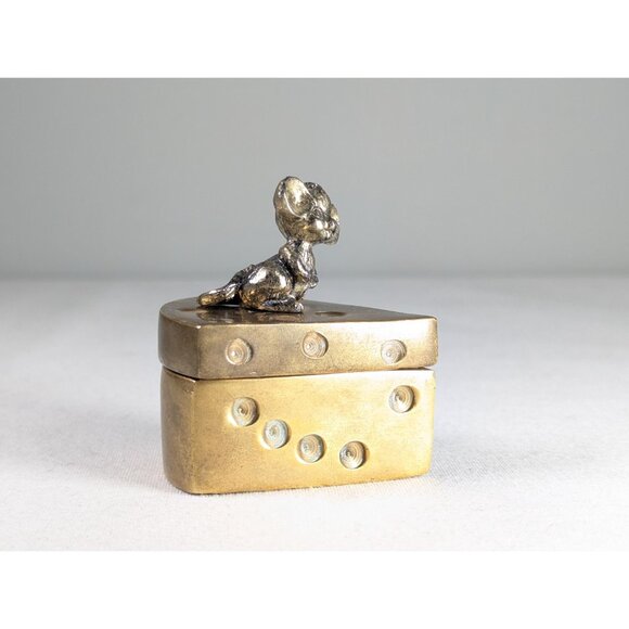 Vintage Brass Mouse on Cheese wedge Trinket Box, Taiwan Brass Ring Box, Jewelry - Picture 4 of 10
